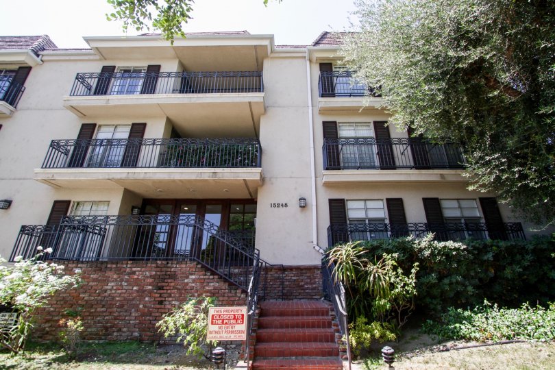 Dickens Towers Sherman Oaks CA